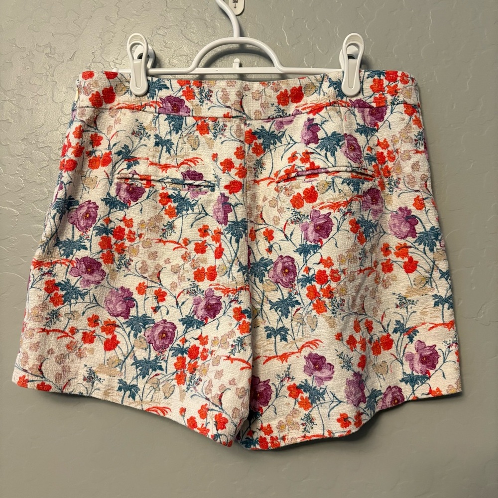 Ann Taylor white and purple floral high waisted side zip dressy shorts size 8 - Picture 12 of 16